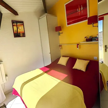 Superbe T2 Climatisé à 50m De La Plage, Piscine, Parking, 5 Pers - Fr-1-607-97 * Agde
